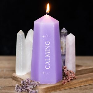 CALMING CRYSTAL CANDLE WITH ROUGH AMETHYST